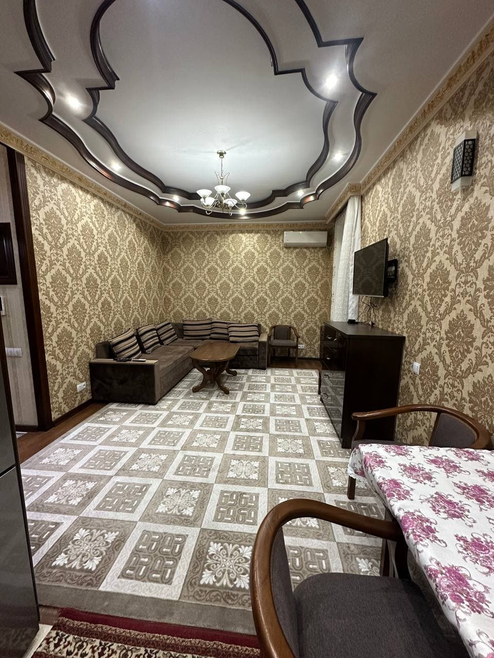 Mirobod tumani, Nukus ko'chasi