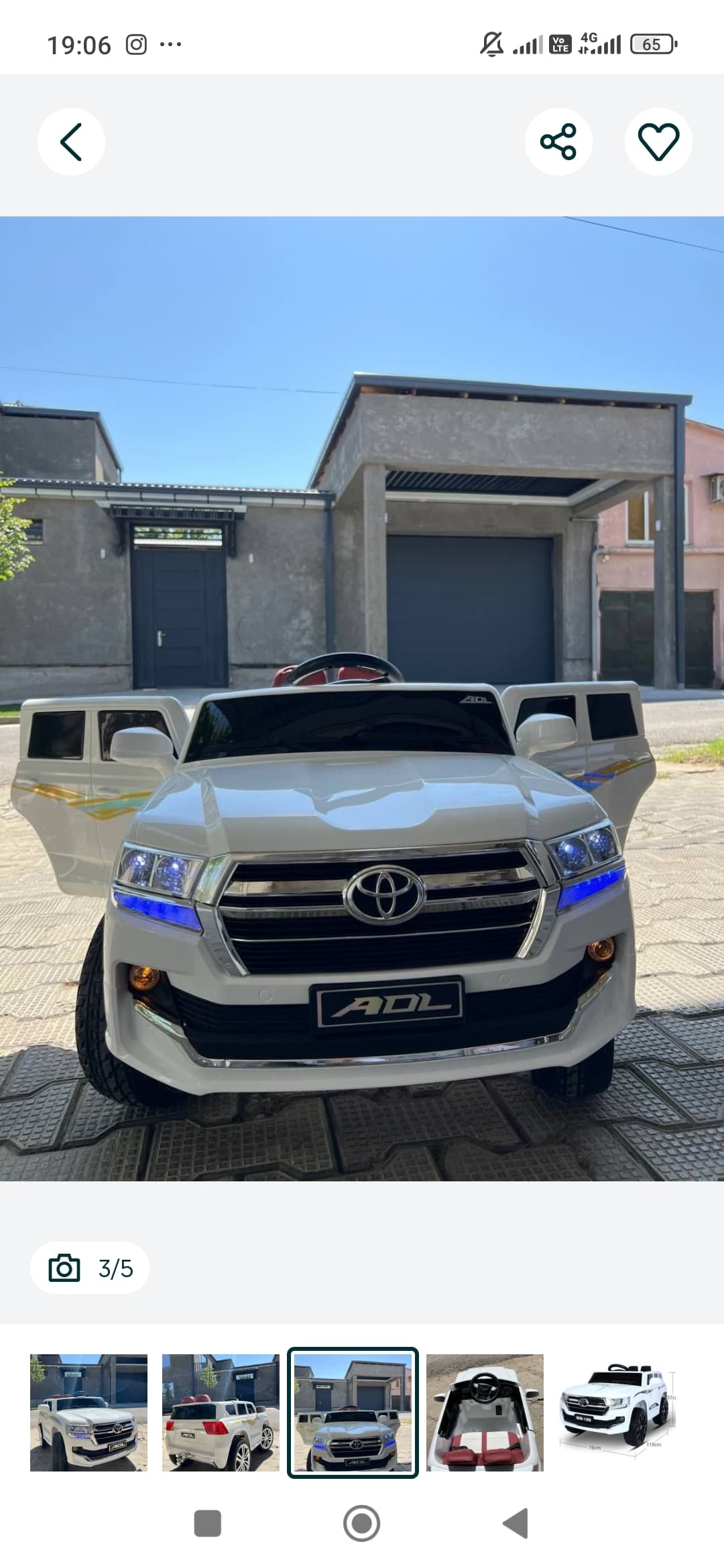 Toyota bolalar mashinasi