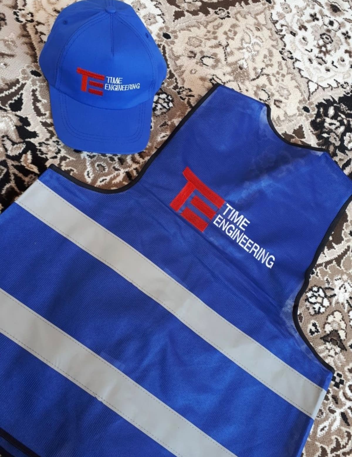 Reklamniy Vishivka xizmati. Tez va sifatli.