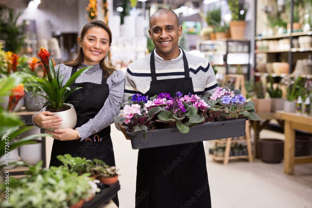 Gul do‘koniga florist (yigit yoki qiz) kerak