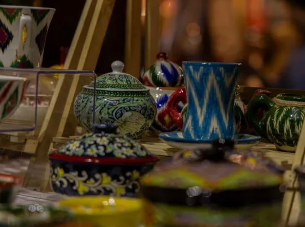 Art bazar ko'rgazmasi