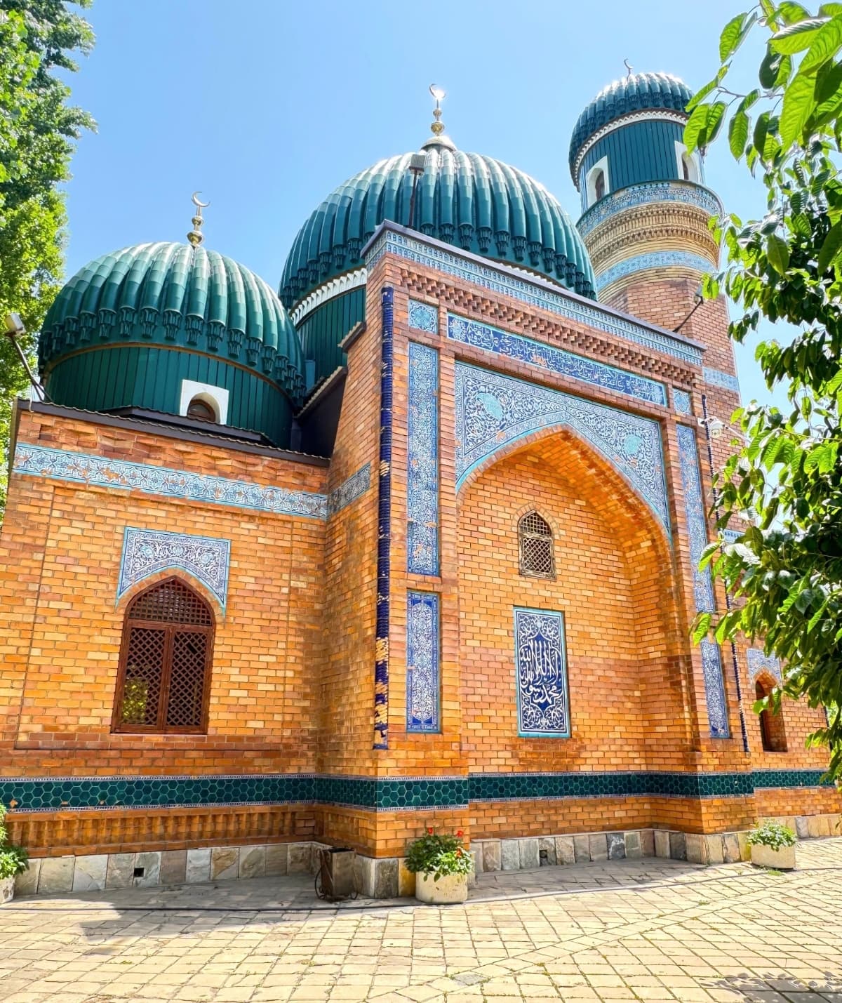 Samarqandga transfer. Tog'ga sayohatlar. Mikroavtobus, elektromobil