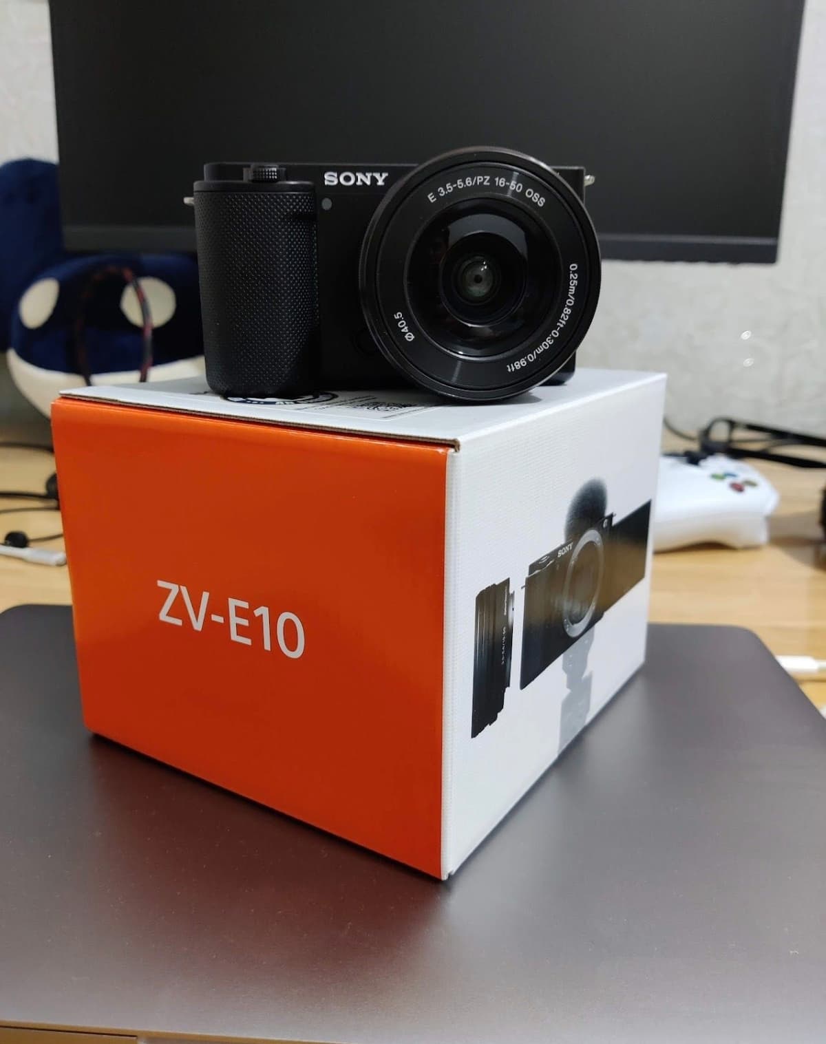 Sony ZV-E10 Kit + Sigma 16mm F1.4