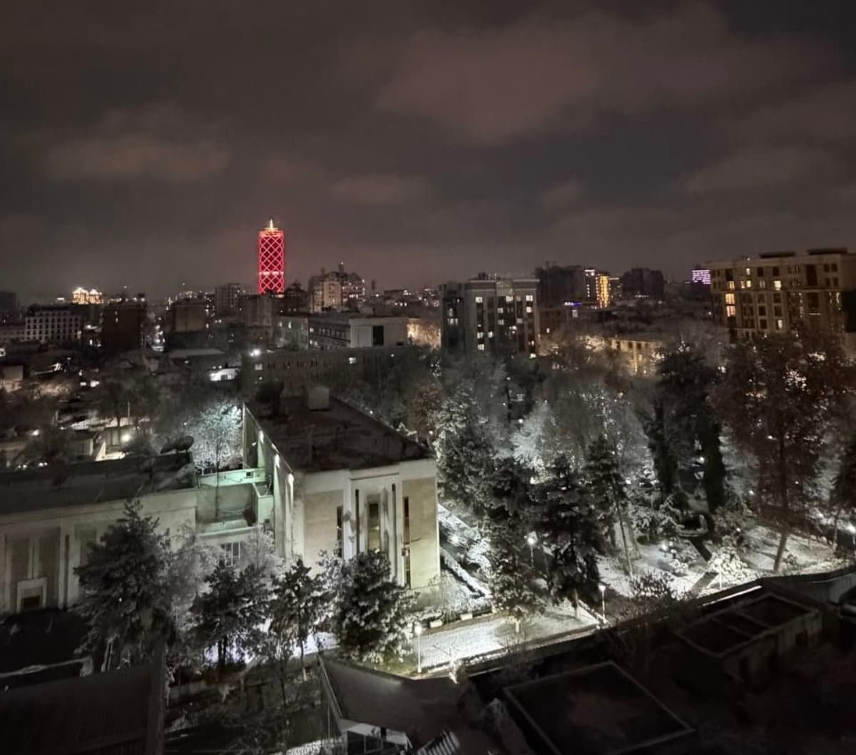 Kvartira 2/8/10 kuni Mirabad shahar turar joy majmuasida sotuvda