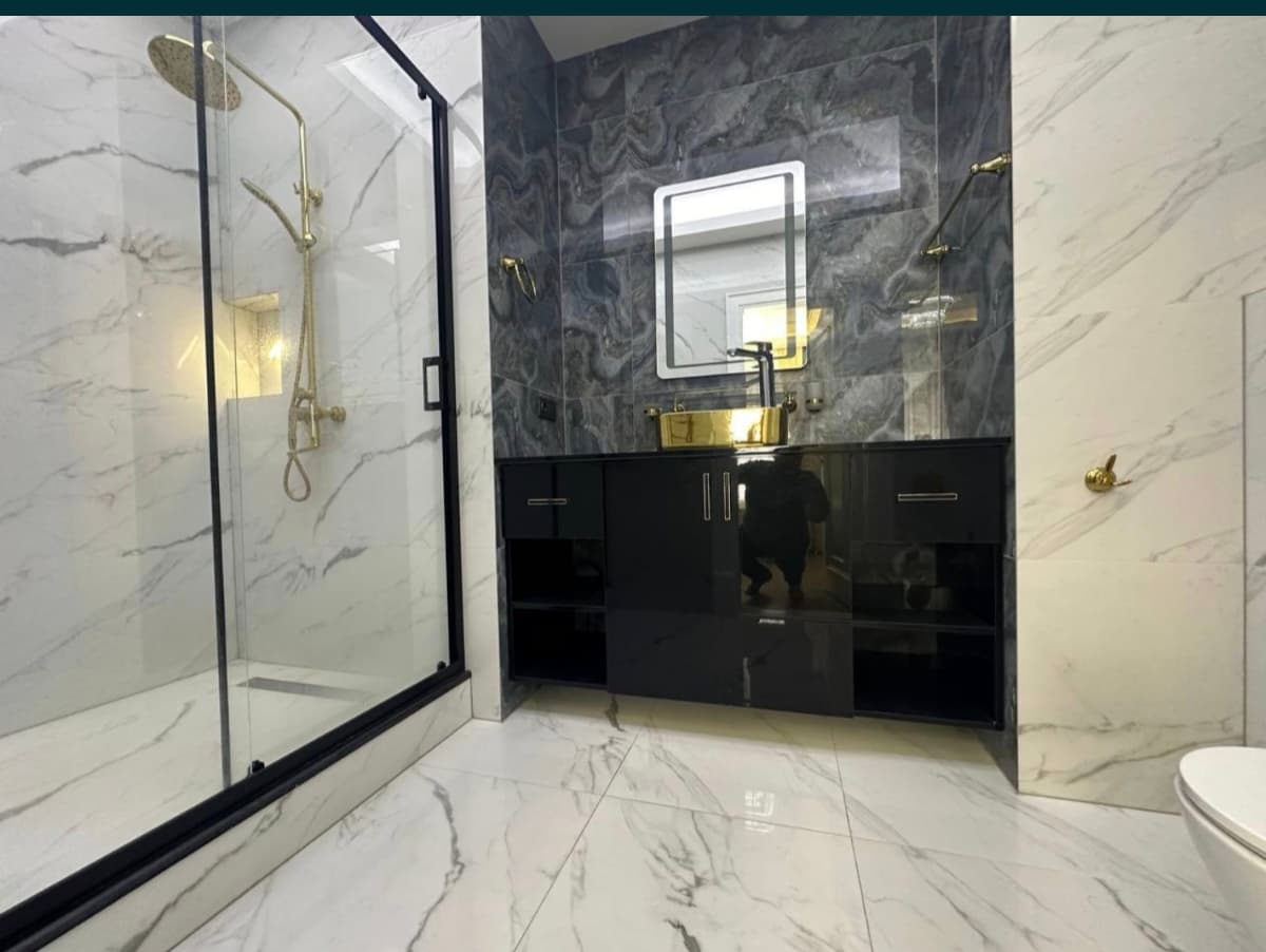 Toshkent shahri Yangi bino RC Gardens 3 xona, 3 qavat, 100m2. Yevro..