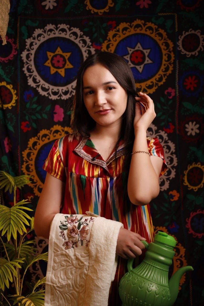 Jurnalist/ Brand face
