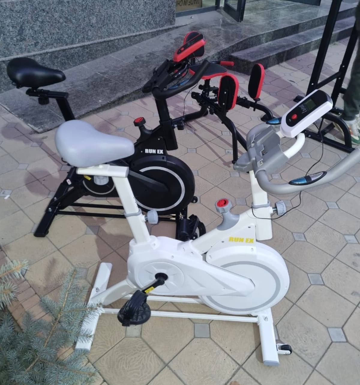 Velotrenajor mashq velosipedi