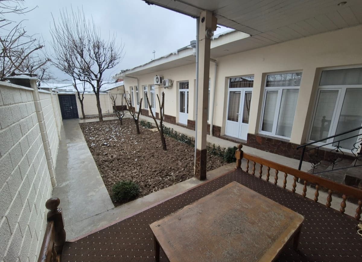 IJARAGA  hovli oilaga