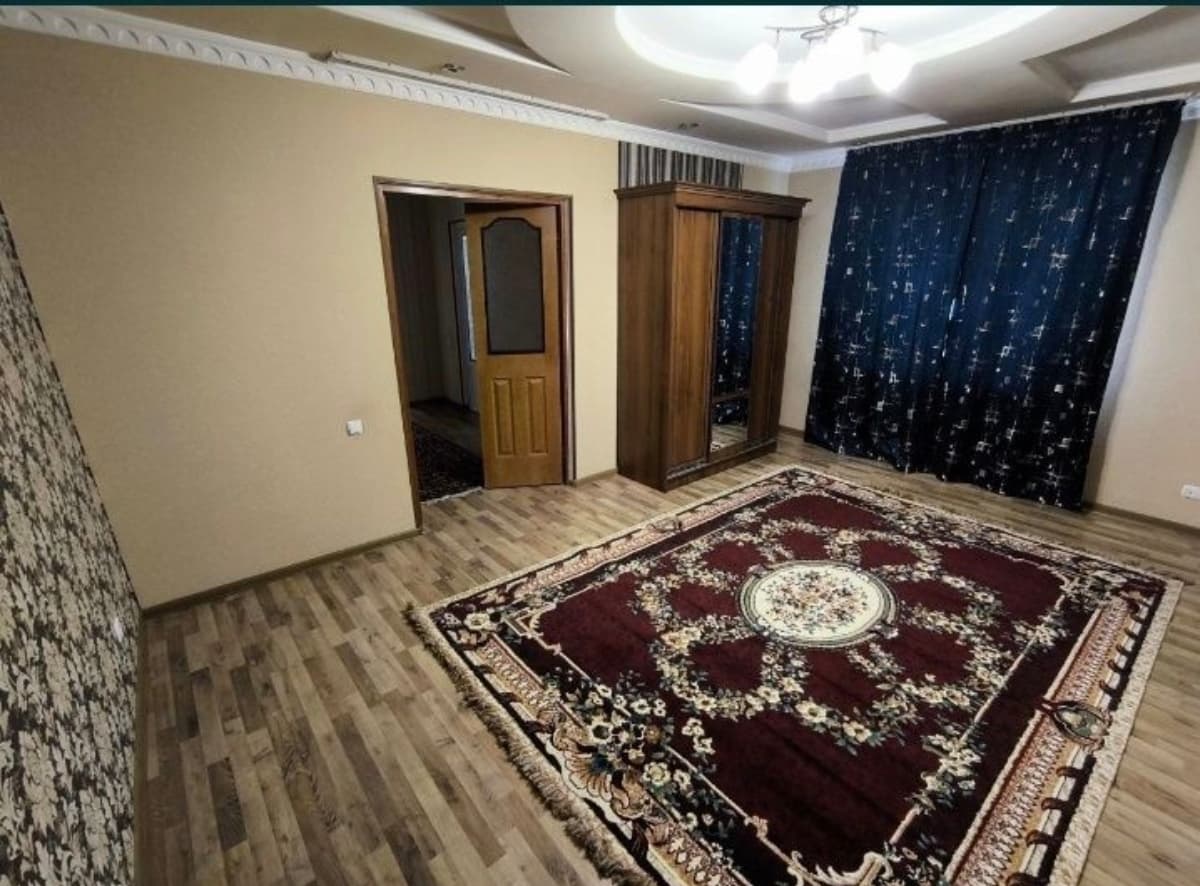 6 xonali uy ijaraga beriladi