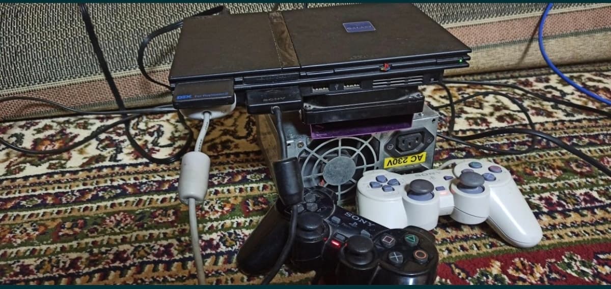 PS2 Sony o'yin konsoli