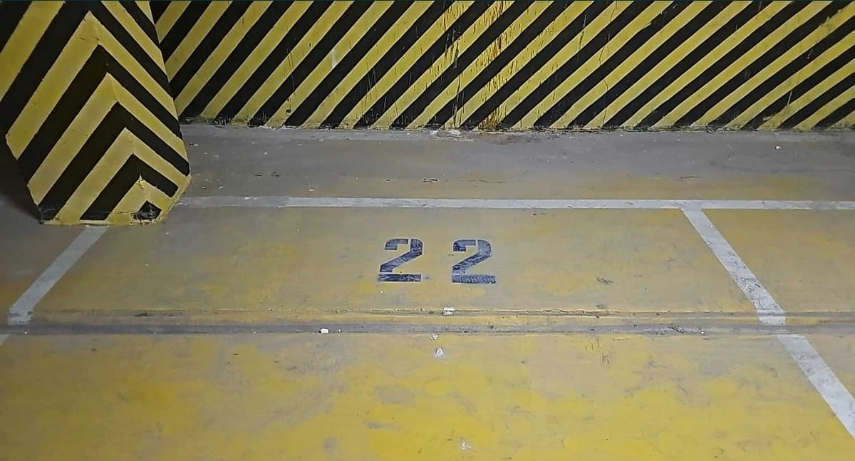 Yer osti avtoturargohi: xavfsiz va himoyalangan.