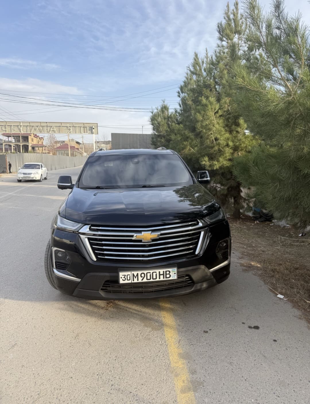 Traverse astar, bo'yoq, avtomobil mukammal holatda