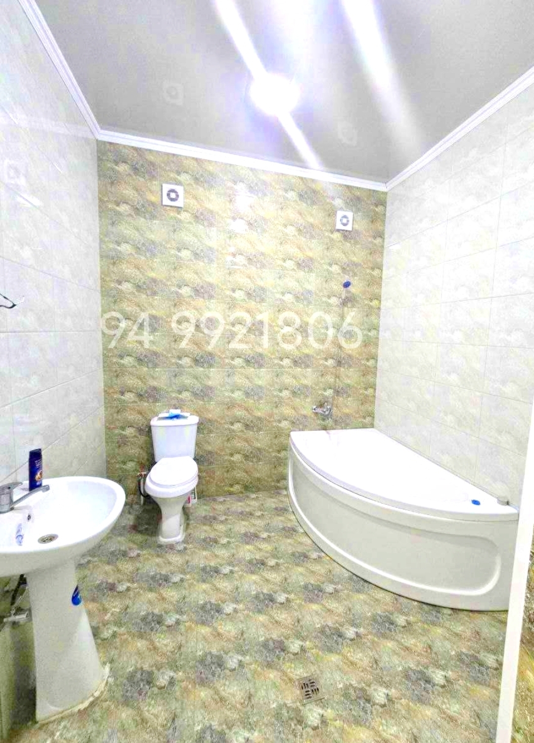 UY SOTUVDA, 3 AKR MAYDON, YASHNABAD TUMANI, OR. ROHAT