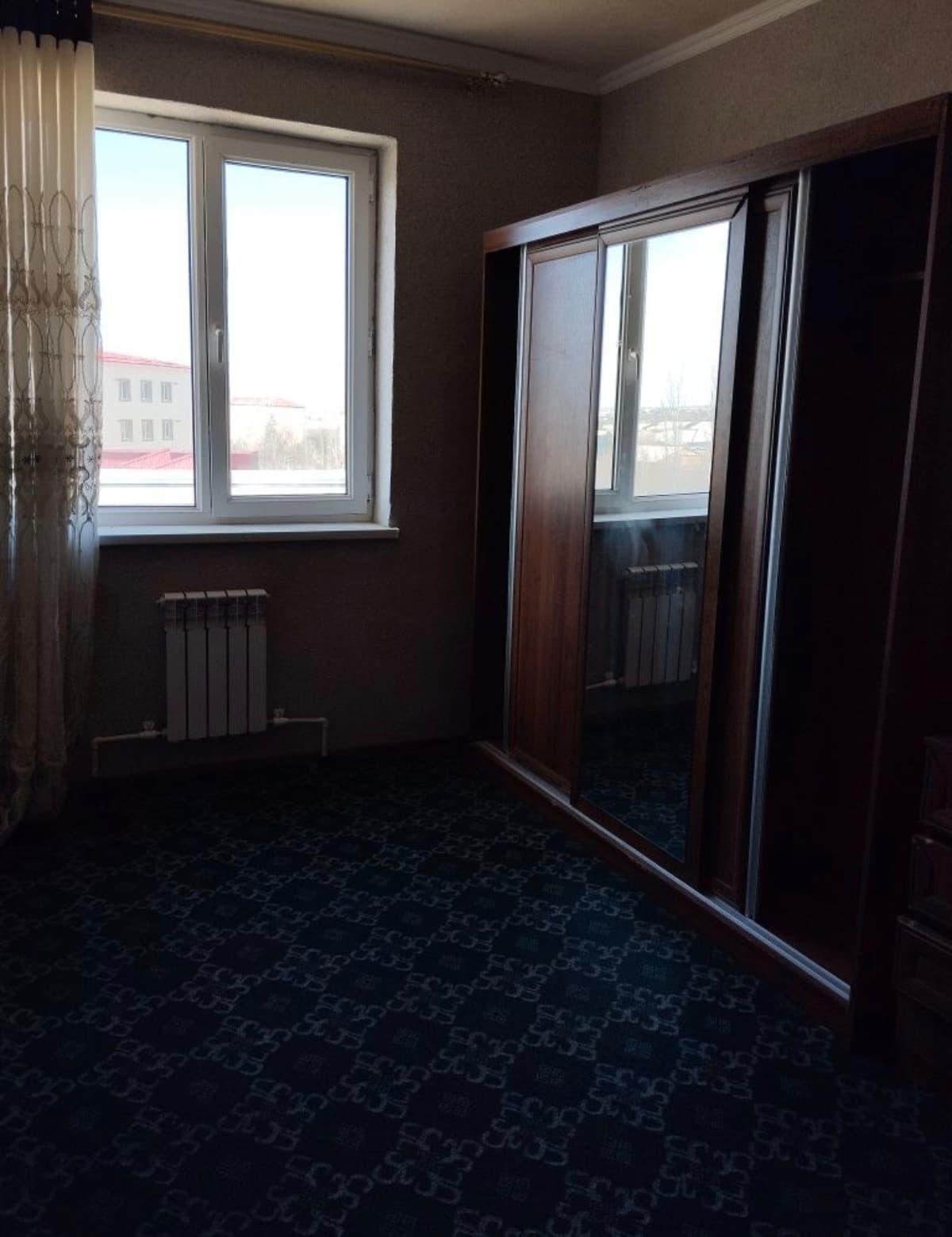 Barcha sharoitga ega ui izharaga beryladi
