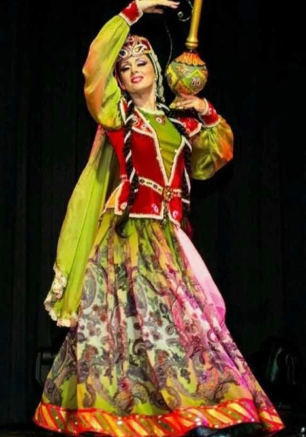 Kostyum ijarasi Peoples of the World!