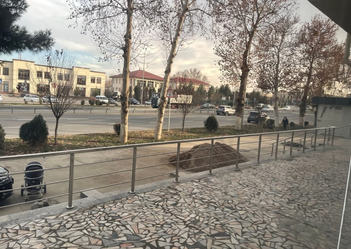 fast food yoki magazin xoxlagan narsa qilsa uchun joy ijaraga beriladi