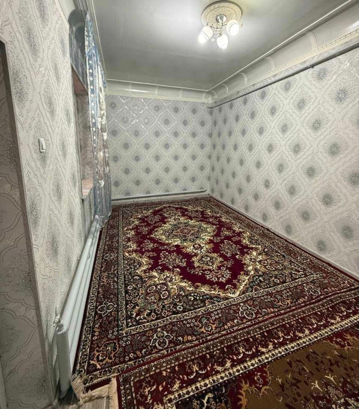 Kvartira talaba bollarga (Hovli uy. Yunusobot. Shaxriston metro)