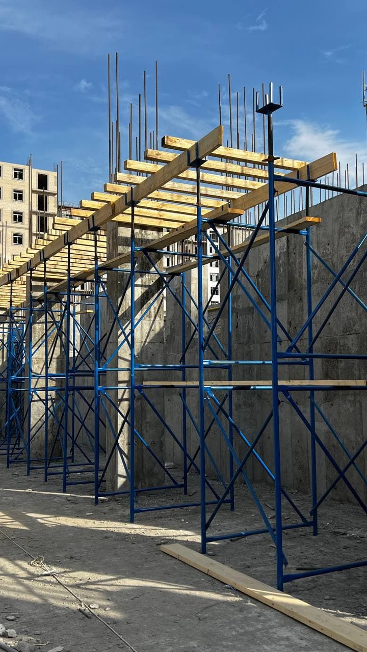 прокат Стойки опалубки леса
