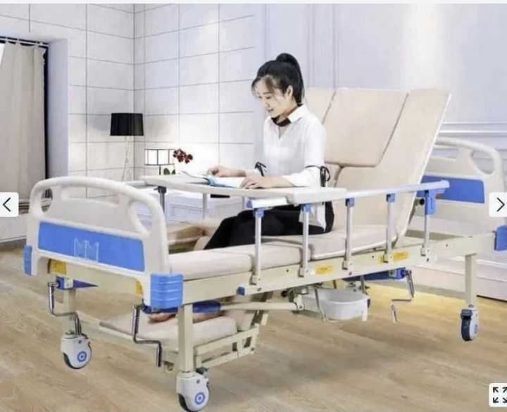To'shakda yotgan bemorlar uchun tibbiy karavot sotiladi va ijaraga beriladi