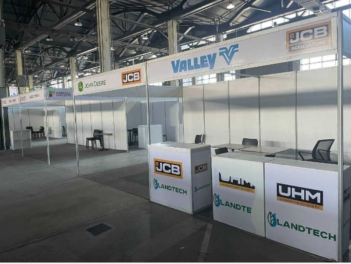 Professional exhibition stands for rent