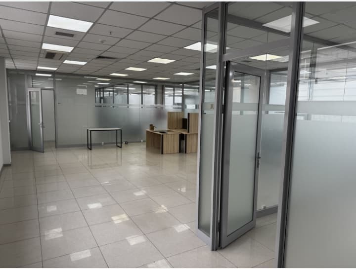 Ijaraga beriladigan biznes markazi Seoul Plaza, 77, 60 kv.m.