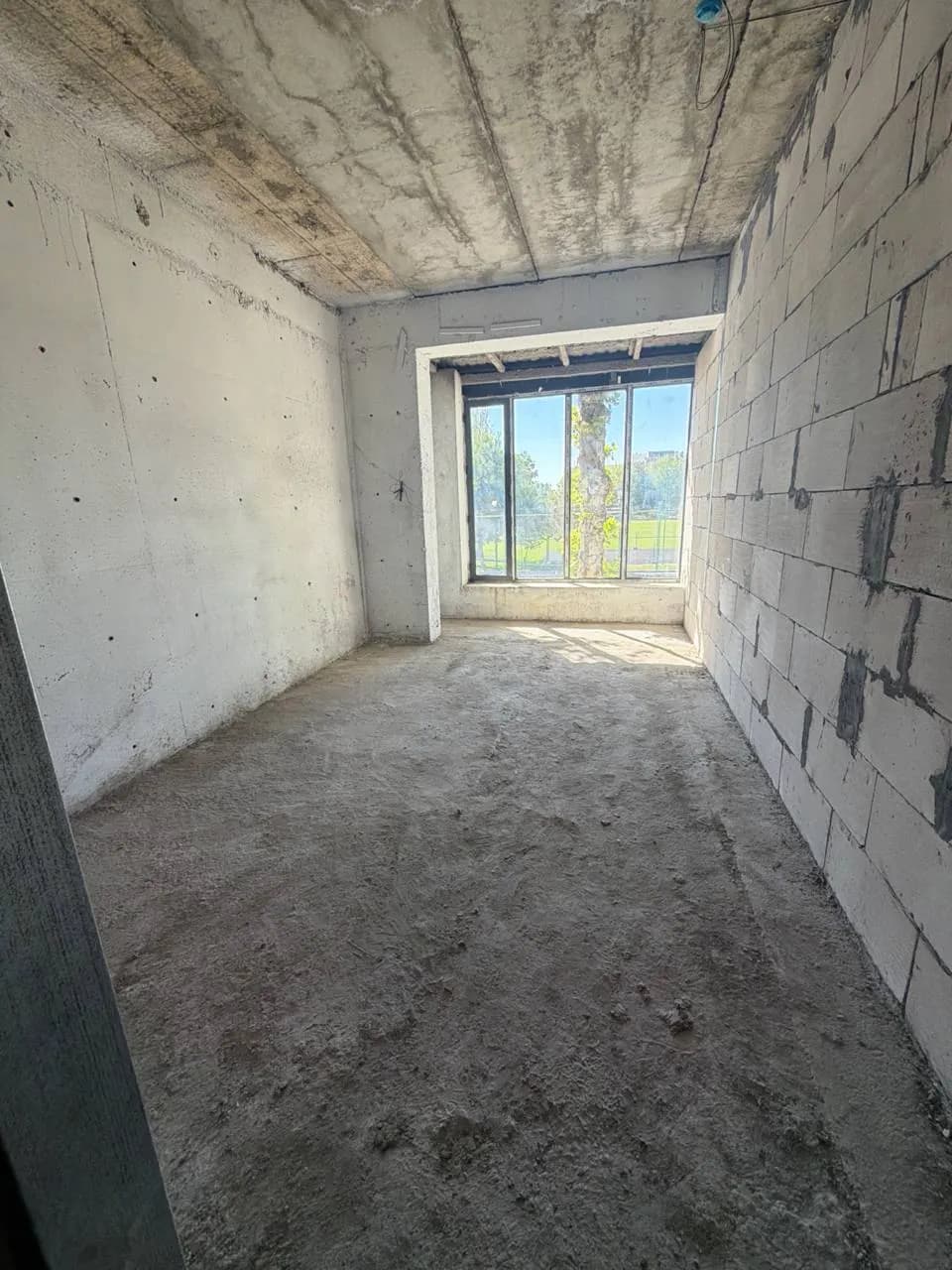 2-комн. квартира, 72 м², коробка, новостройка, Олмазор