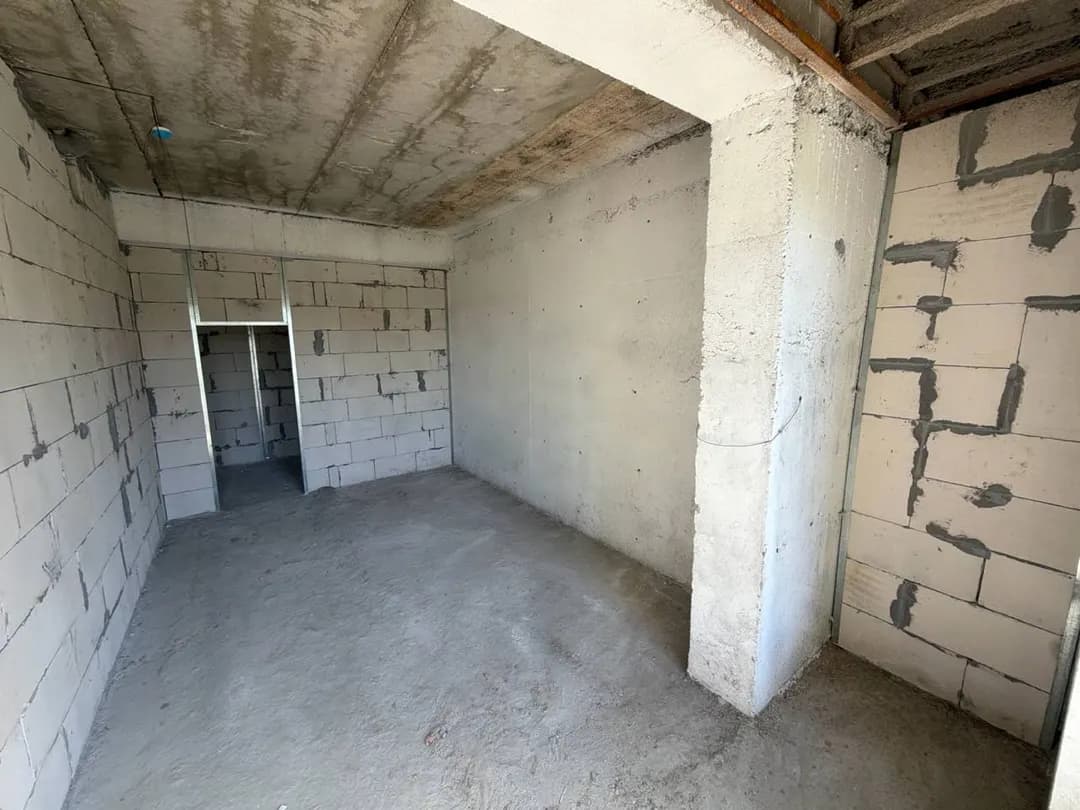 2-комн. квартира, 72 м², коробка, новостройка, Олмазор