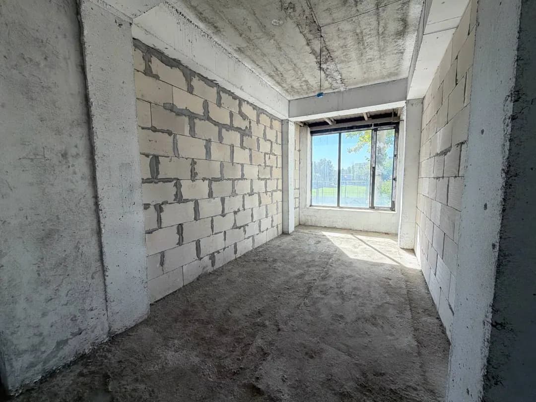 2-комн. квартира, 81.27 м², коробка, новостройка, Олмазор