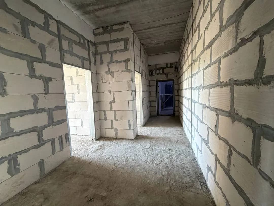 2-комн. квартира, 81.27 м², коробка, новостройка, Олмазор