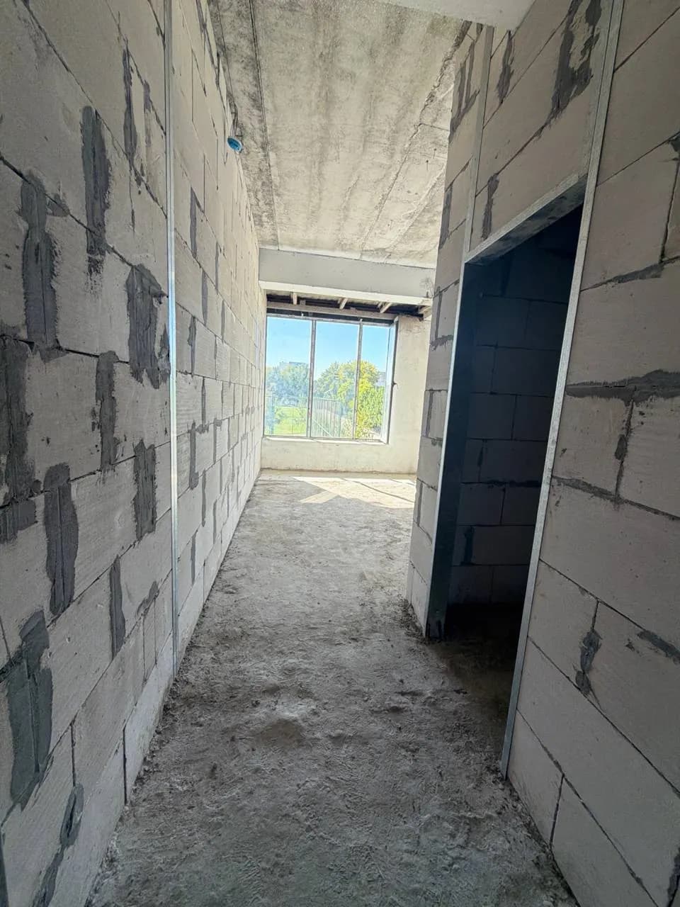 2-комн. квартира, 81.27 м², коробка, новостройка, Олмазор