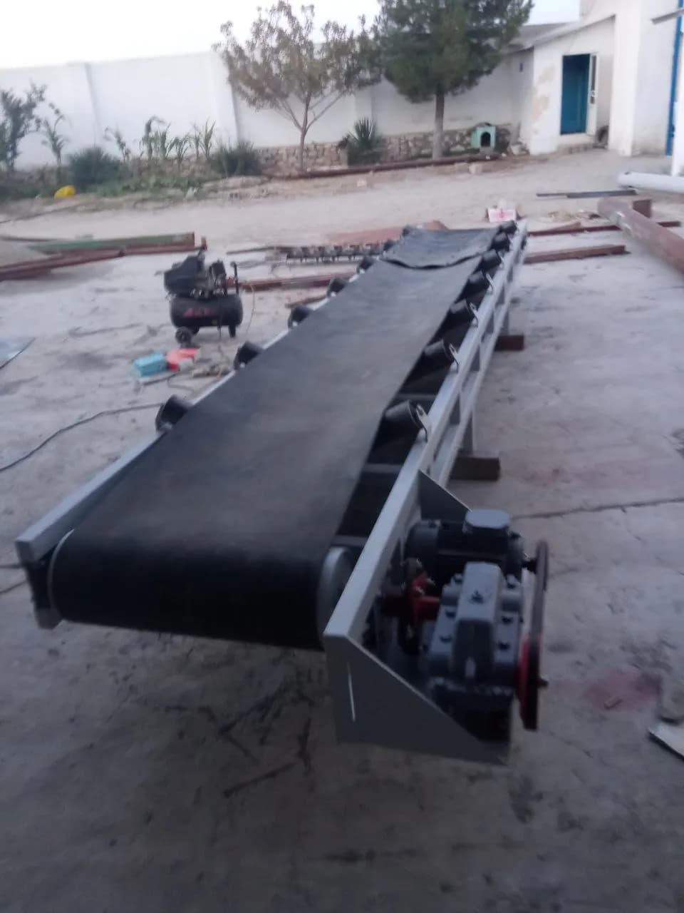 ishlab chiqarish aparatlari