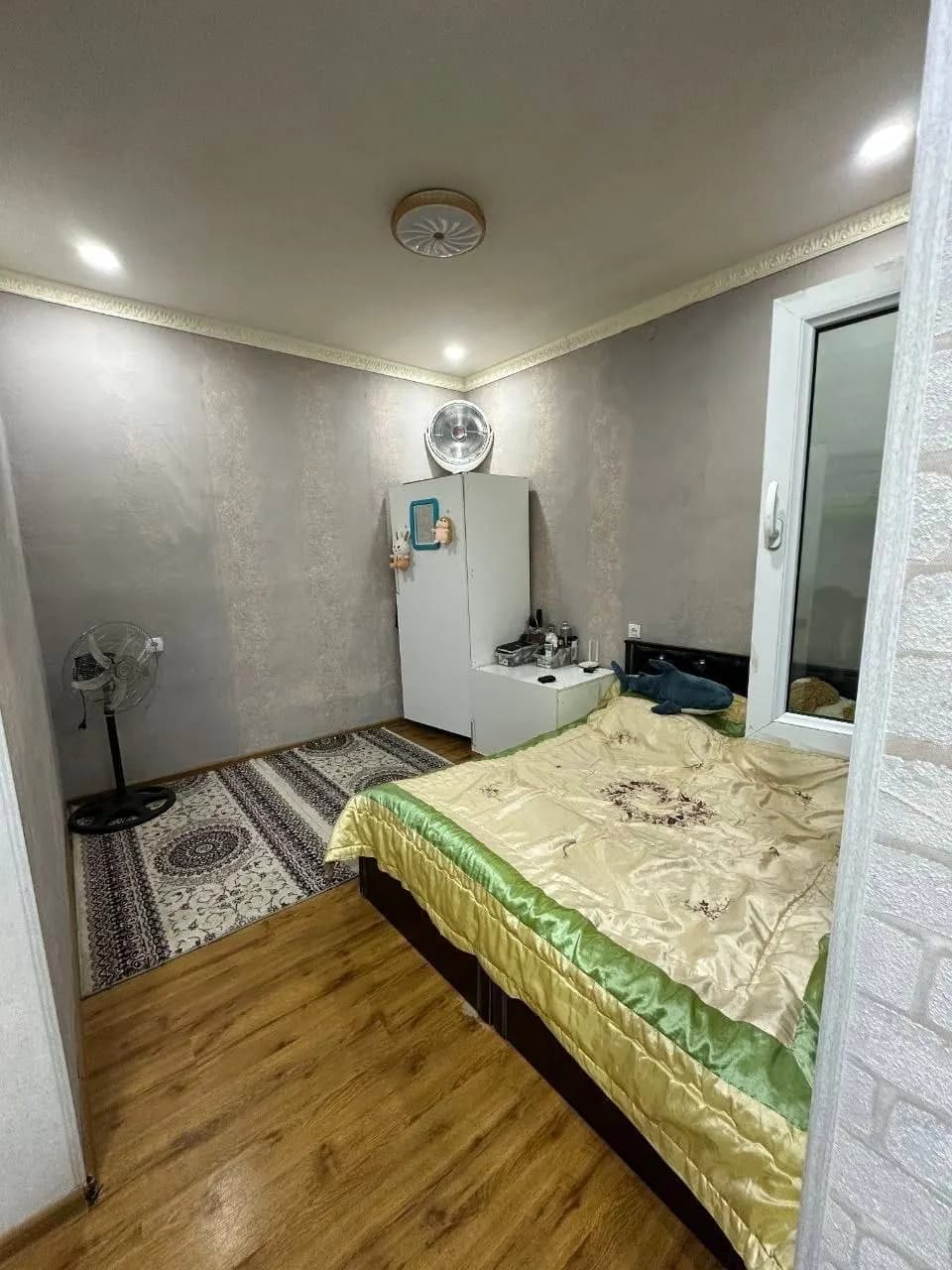 Shoshilinch ravishda o'zimga 1 xonali kvartira kerak