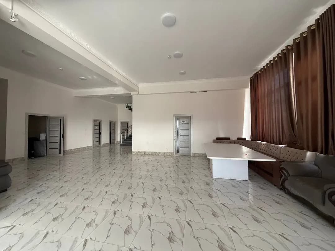 FINISHED BUILDING FOR SALE WITH A PROFIT OF S. 8,000