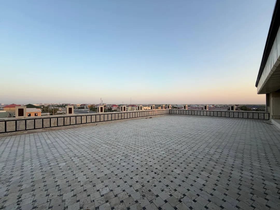 TAYYOR 3 QAVATLI BINO IJARAGA BERILADI Umumiy maydoni 1100 m2