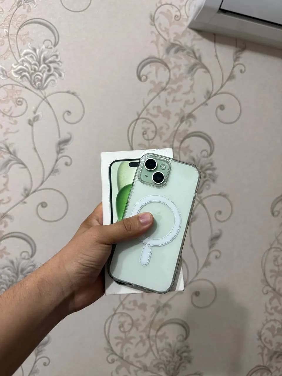 iPhone 15 128 ГБ. В идеальном состоянии, как новый.