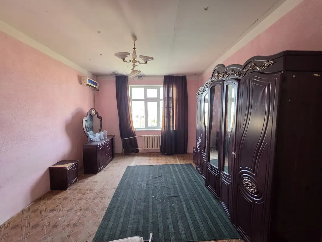 2 xonali 90m² 5-qavat kvartira sotiladi
