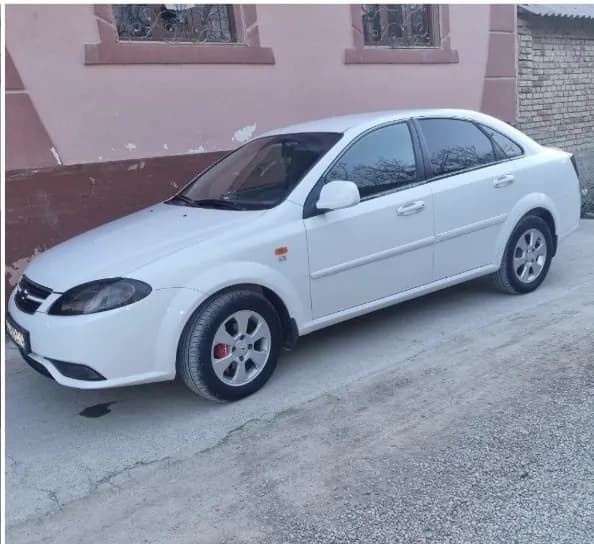 Gentra 2-позиция сотилади