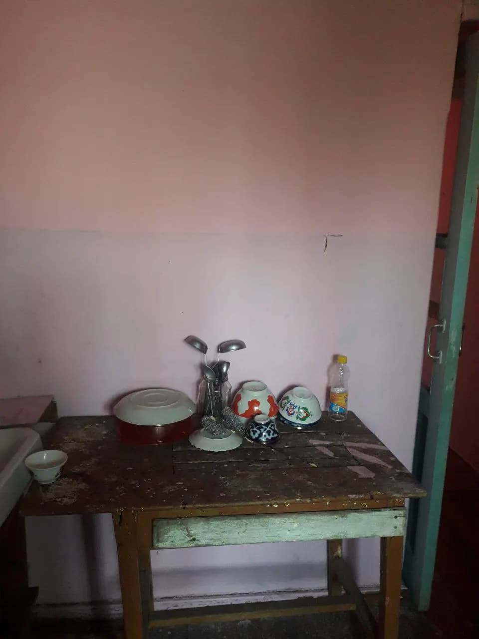 Дукент қўргонида 1 хонали уй ижарага берилади. Уй холати яхши
