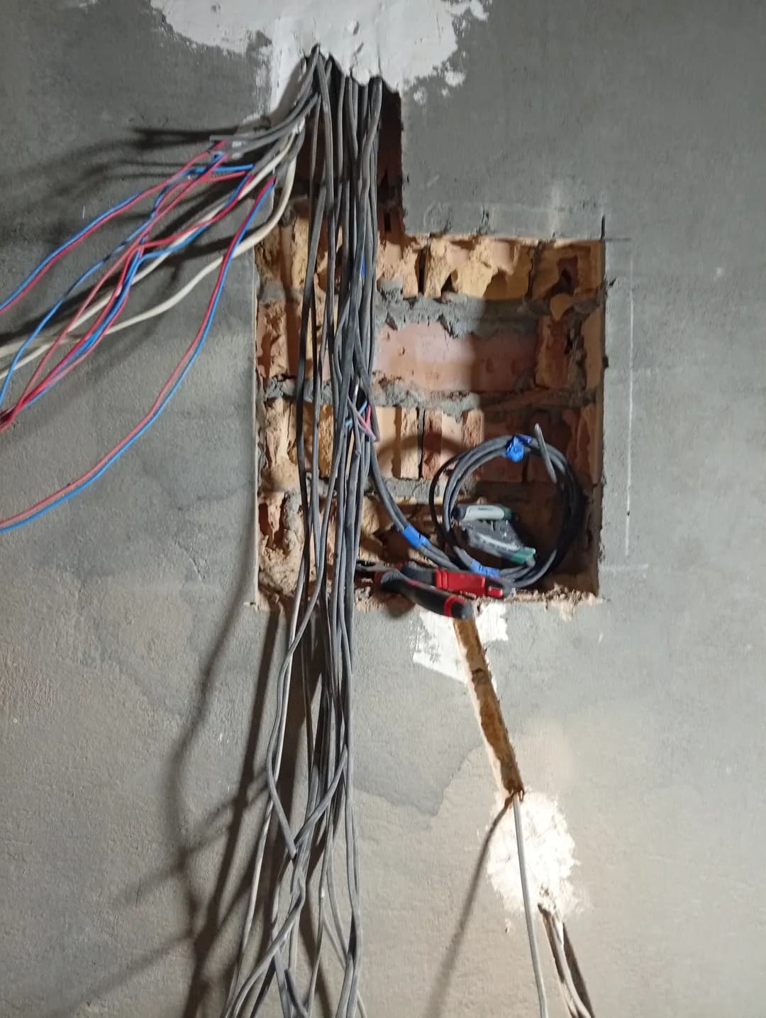 Elektrchi Hizmati Usta