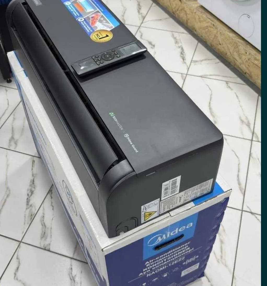 Кондиционер Midea Niverter Naomi pro 12000 btu