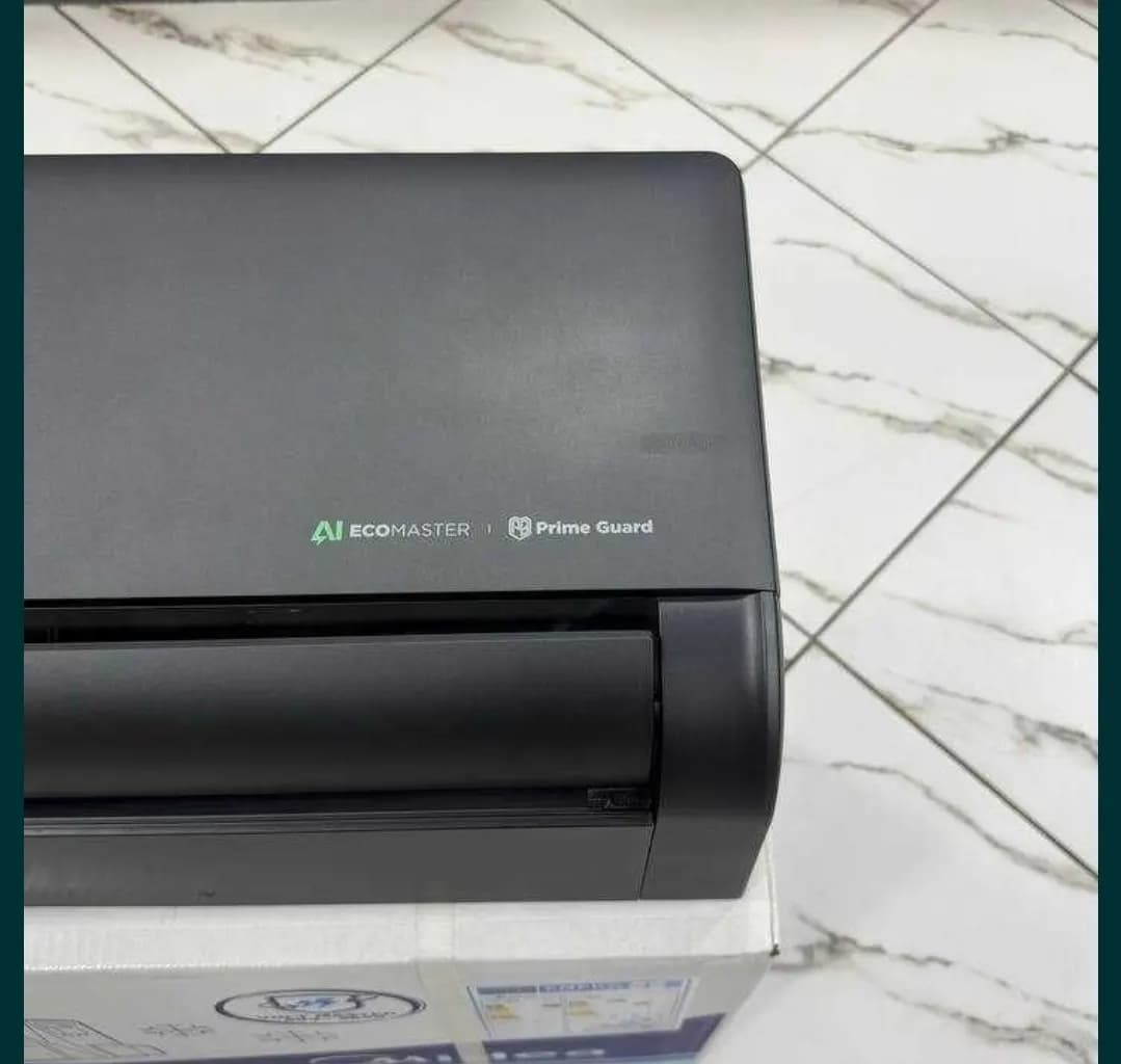 Кондиционер Midea Niverter Naomi pro 12000 btu