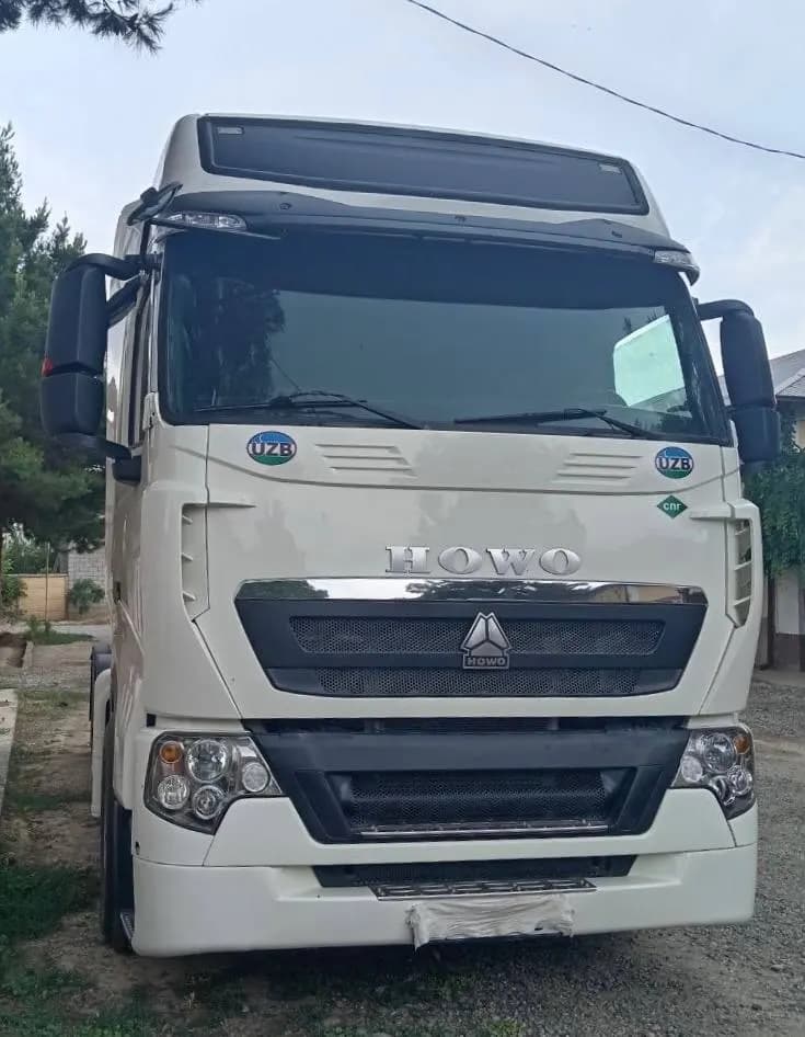 HOWO T7 430 EURO тягач 6х4
