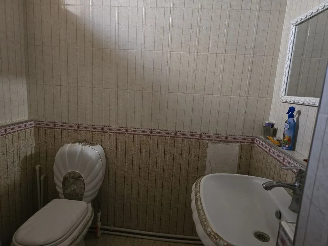 urgent 2 etajli hovli for sale