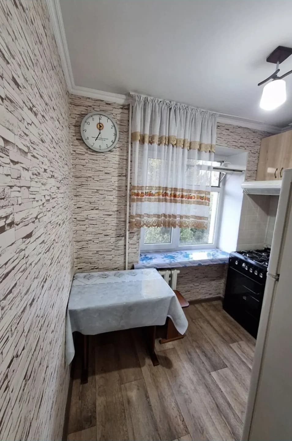 Сдаётся срочно двухкомнатная квартира на саракульке