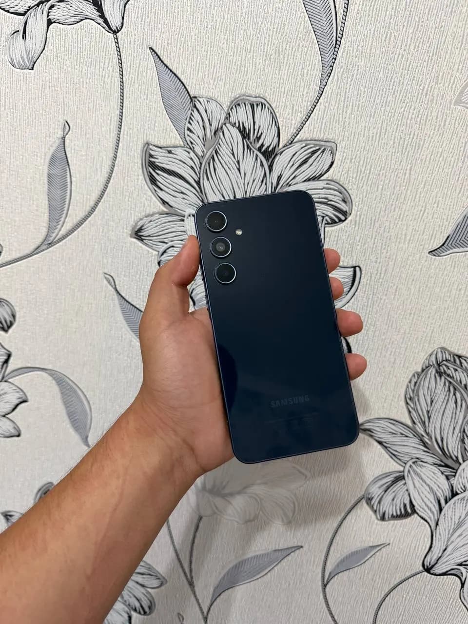 Samsung A35 sotiladi 128 GB