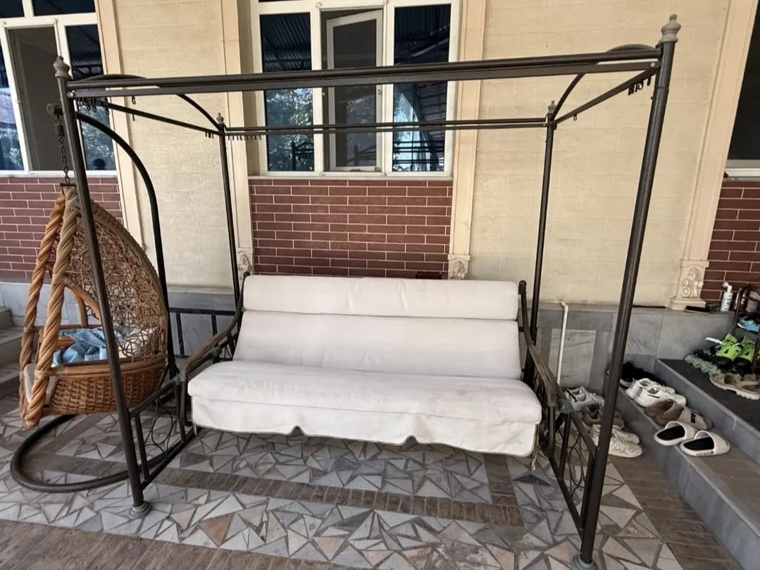 Good quality frame garden swing