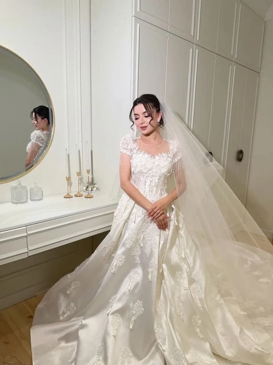 Bridal dress