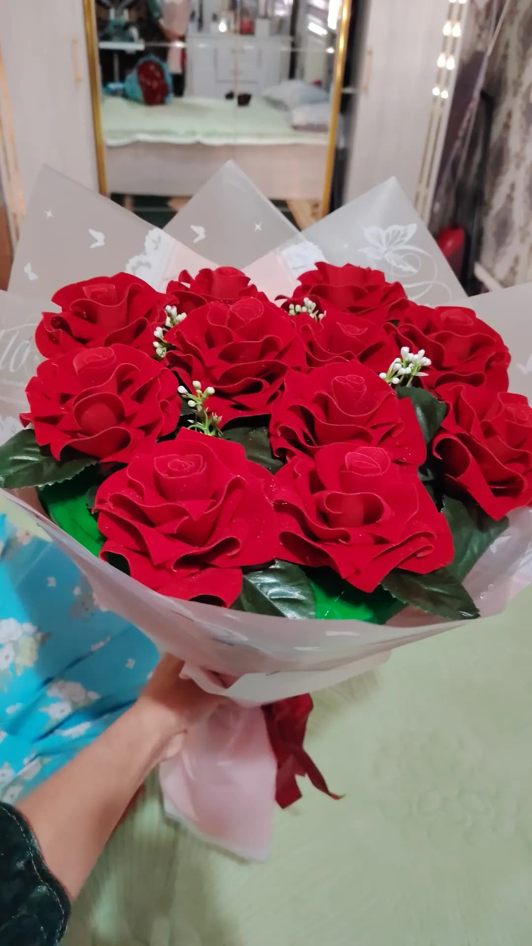 Roses against