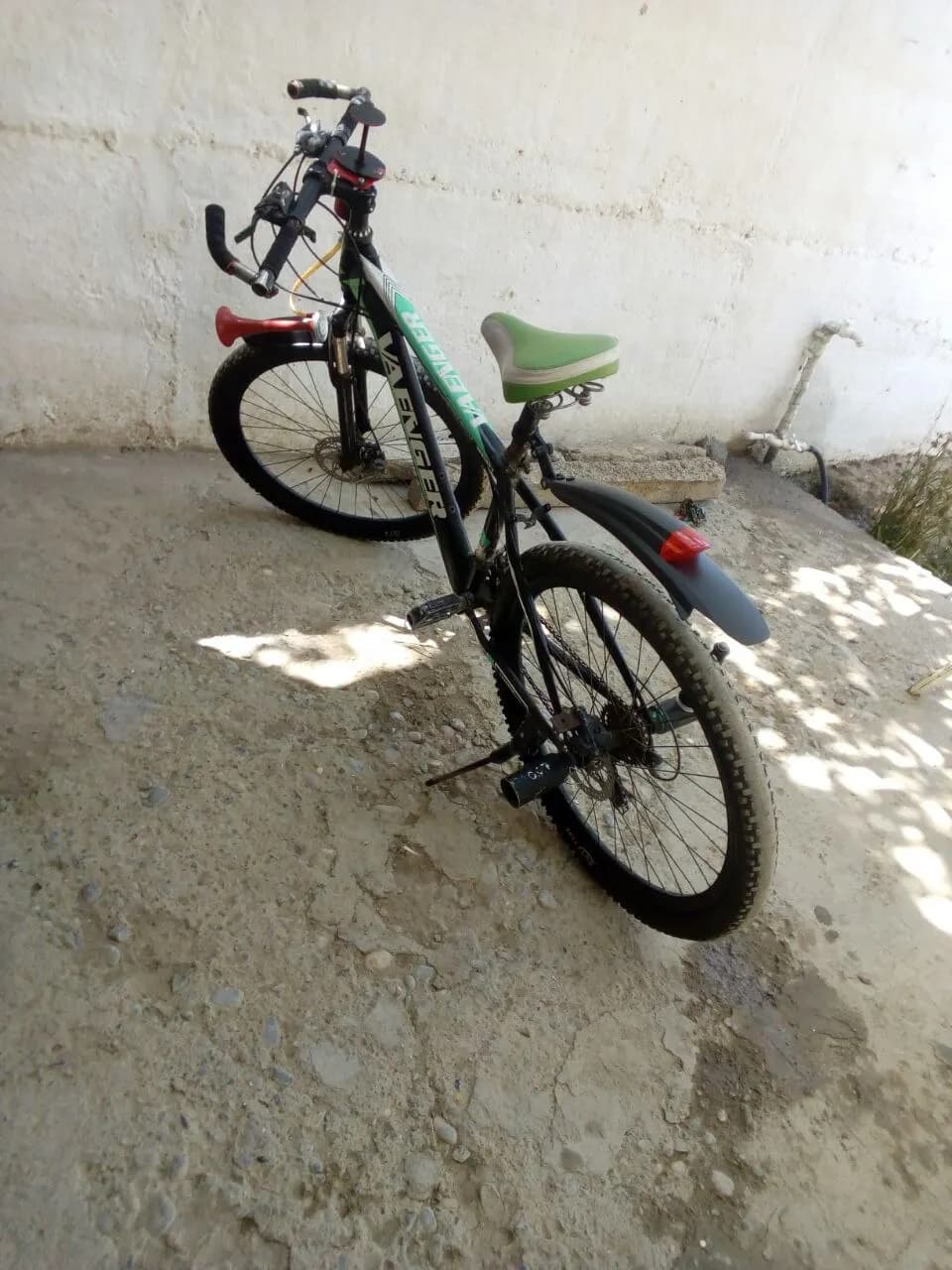 26 Velosiped Vaenger sotiladi