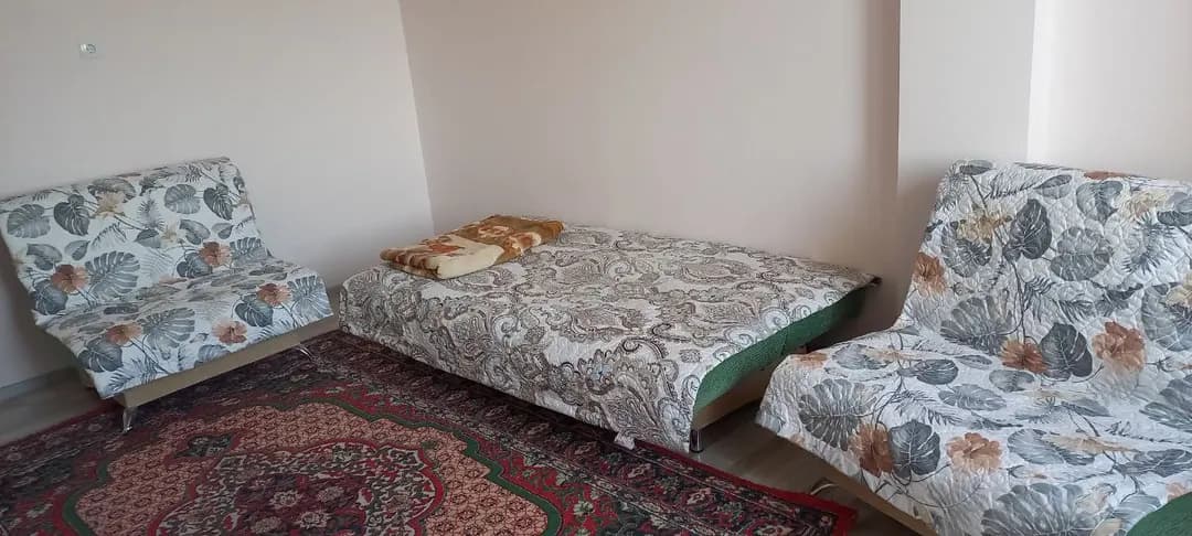 Ойдин бозор якинида 2 хонали кв ижарага берилади